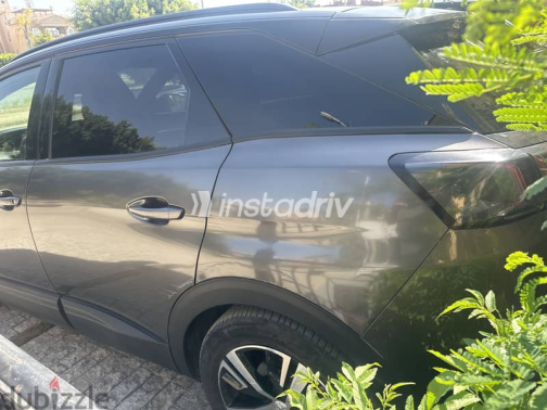 Peugeot 3008 2024 Gray Automatic Used for Sale in Cairo - 3