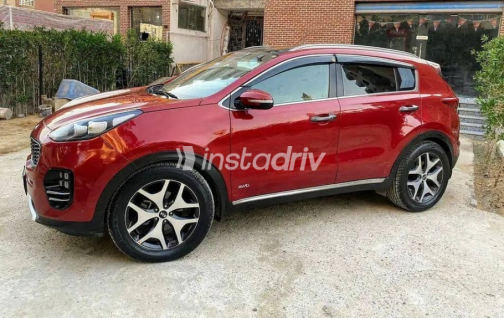 Kia Sportage 2017 Red Automatic Used for Sale in Cairo - 1