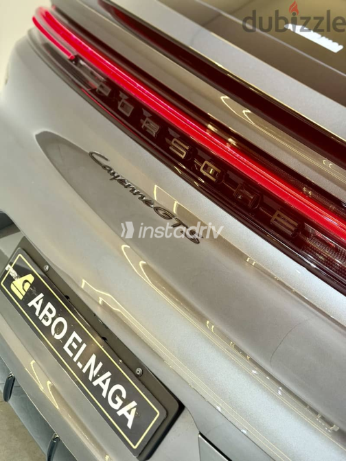 بورش كايين 2024 رمادي أوتوماتيك مستعملة للبيع في مدينة نصر - 5