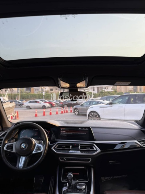 بي ام دبليو X5 M 2020 أسود أوتوماتيك مستعملة للبيع في القاهرة - 4