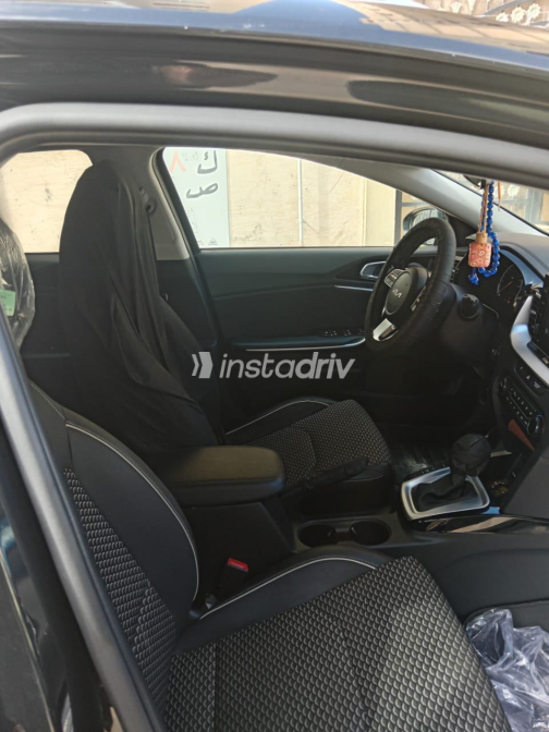 Kia Xceed 2022 Black Automatic Used for Sale in Damietta - 9