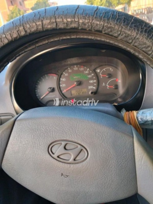 Hyundai Verna 2011 Petroleum Manual Used for Sale in Cairo - 3