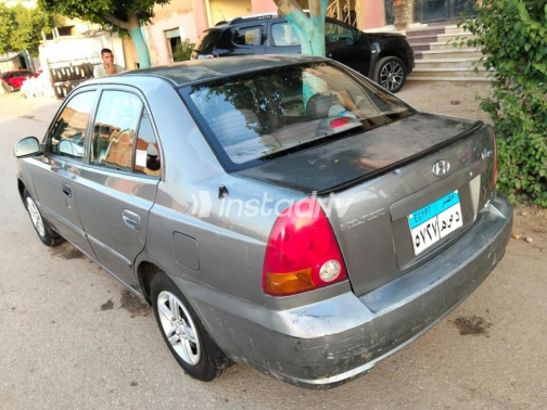Hyundai Verna 2011 Petroleum Manual Used for Sale in Cairo - 4
