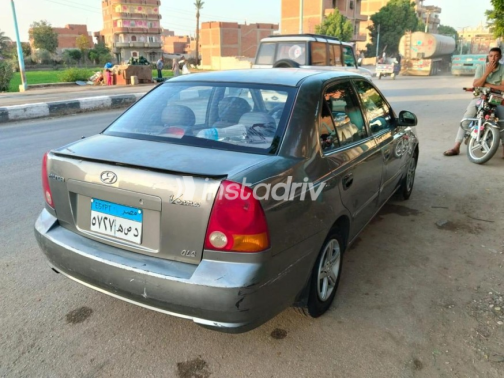 Hyundai Verna 2011 Petroleum Manual Used for Sale in Cairo - 5