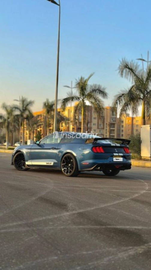 فورد موستانج 2015 أزرق أوتوماتيك مستعملة للبيع في مدينتى - 5