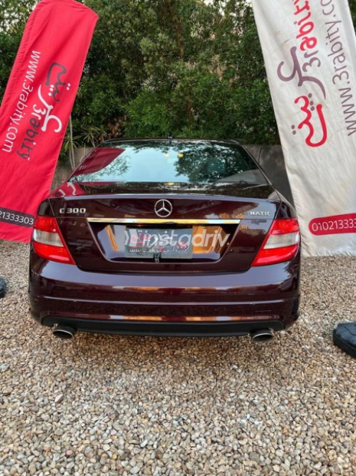 مرسيدس C 300 2008 أحمر غامق أوتوماتيك مستعملة للبيع في مصر الجديدة - 8