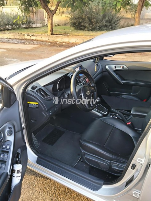 Kia Forte 2012 Silver Automatic Used for Sale in Cairo - 5