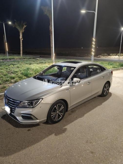 MG 5 2021 White Automatic Used for Sale in Greater Cairo ( Cairo + Giza) - 4