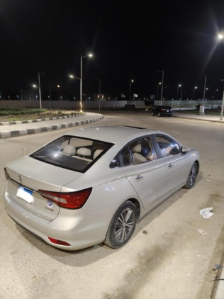 MG 5 2021 White Automatic Used for Sale in Greater Cairo ( Cairo + Giza)
