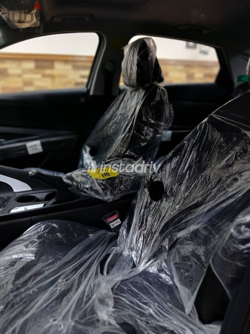 Hyundai Elantra 2025 White Automatic New for Sale in Cairo - 4
