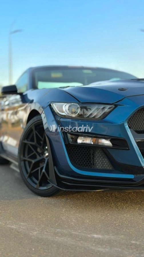 فورد موستانج 2015 أزرق أوتوماتيك مستعملة للبيع في الشروق - 1