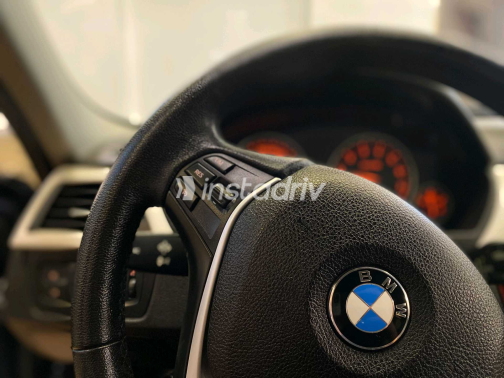 بي ام دبليو 318 2019 أبيض أوتوماتيك مستعملة للبيع في مصر الجديدة - 7