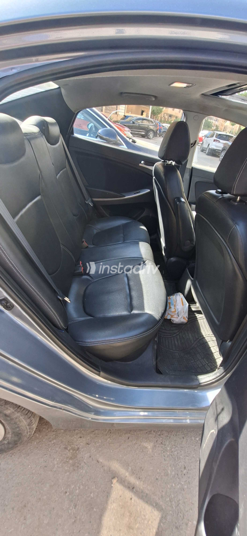Hyundai Accent RB 2019 Gray Automatic Used for Sale in Cairo - 3
