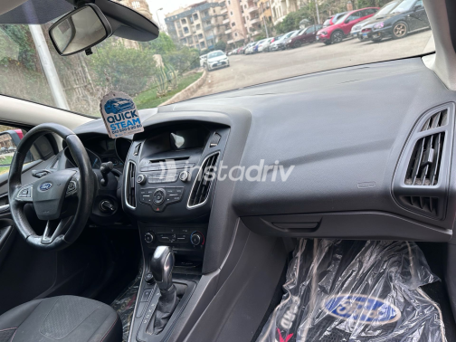 Ford Focus 2018 Red Automatic Used for Sale in Cairo - 5
