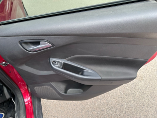 Ford Focus 2018 Red Automatic Used for Sale in Cairo
