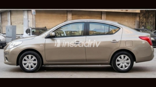 Nissan Sunny 2013 Bronze Automatic Used for Sale in Giza - 1