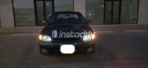 Hyundai Accent 2000 Dark Green Manual Used for Sale in Cairo - 2