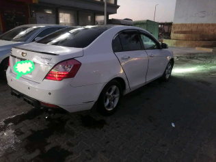 جيلي امجراند 7 2015 أبيض يدوي مستعملة للبيع في القاهرة