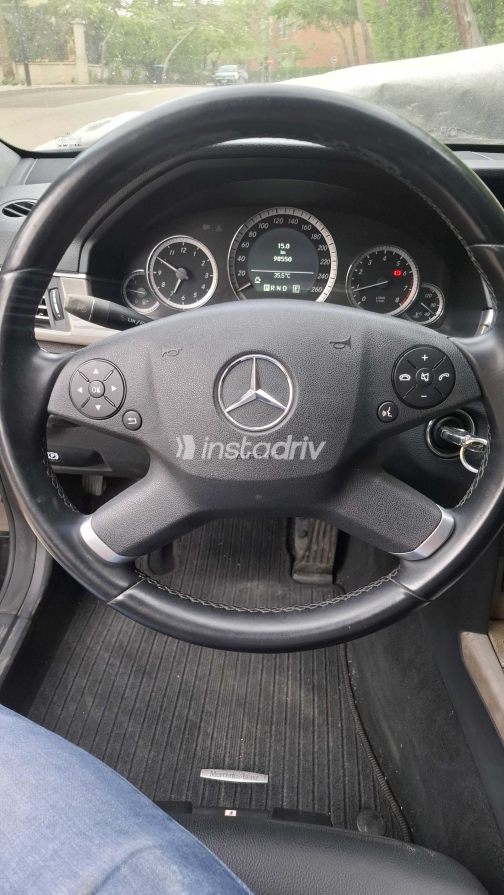 مرسيدس E 250 2011 أسود أوتوماتيك مستعملة للبيع في الجيزة - 5
