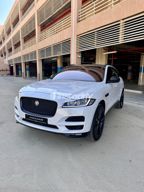 Jaguar F-Pace 2018 White Automatic Used for Sale in Cairo - 2