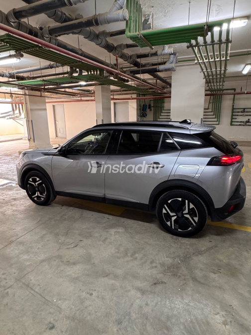 Peugeot 2008 2024 Silver Automatic Used for Sale in Cairo - 3