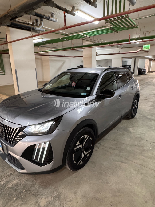 Peugeot 2008 2024 Silver Automatic Used for Sale in Cairo - 4