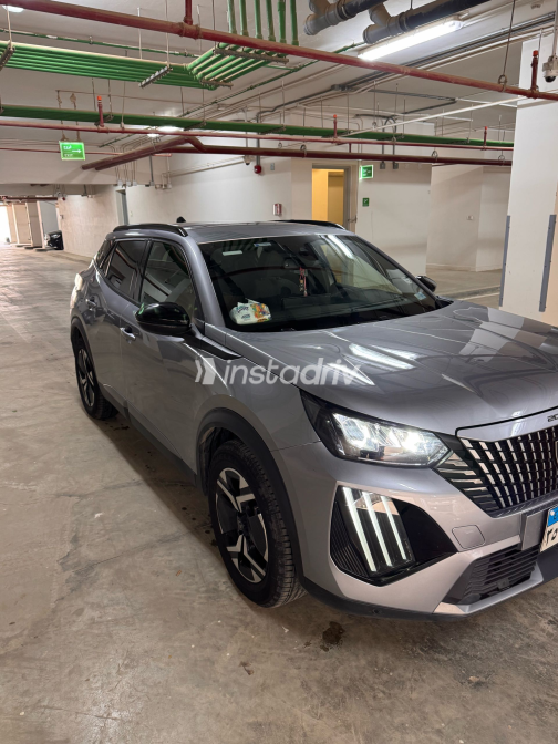 Peugeot 2008 2024 Silver Automatic Used for Sale in Cairo - 5