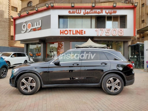 Mercedes GLC 200 2021 Black Automatic Used for Sale in Cairo - 2