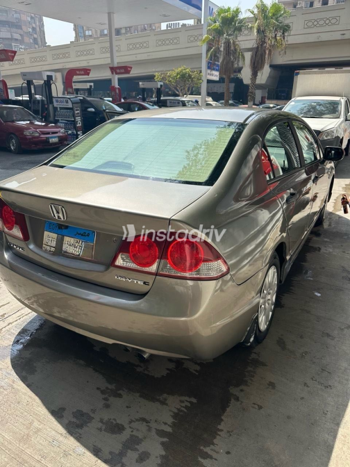Honda Civic 2008 Gold Automatic Used for Sale in Cairo - 2