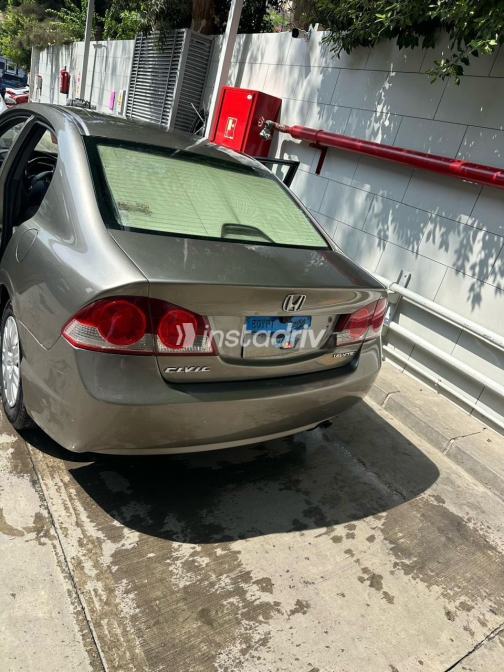 Honda Civic 2008 Gold Automatic Used for Sale in Cairo - 4