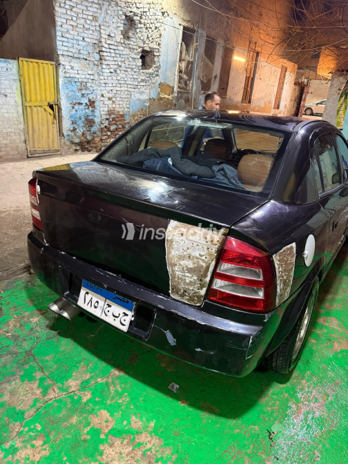 Opel Astra 2005 Black Automatic Used for Sale in Cairo - 8