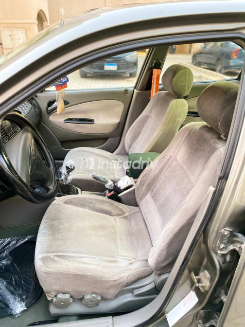 Daewoo Nubira 2001 Bronze Manual Used for Sale in Giza - 9