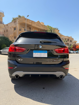 بي ام دبليو X1 2018 أسود أوتوماتيك مستعملة للبيع في القاهرة