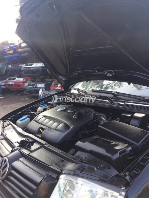 Volkswagen Bora 2005 Black Automatic Used for Sale in Greater Cairo ( Cairo + Giza) - 3