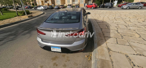 Hyundai Elantra AD 2020 Gray Automatic Used for Sale in Madinaty - 7