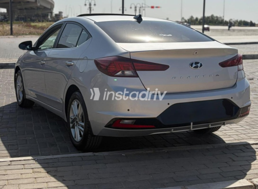 Hyundai Elantra 2025 Silver Automatic Used for Sale in Nasr city - 5