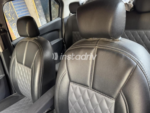 Renault Logan 2023 Silver Automatic Used for Sale in Cairo - 5