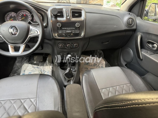 Renault Logan 2023 Silver Automatic Used for Sale in Cairo - 6