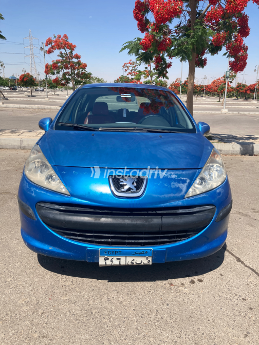 Peugeot 207 2007 Blue Manual Used for Sale in Cairo - 3