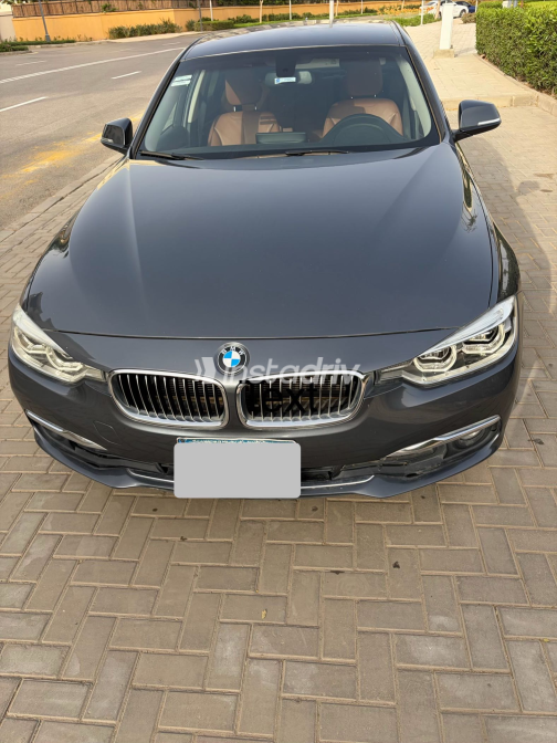 بي ام دبليو 318 2019 رمادي أوتوماتيك مستعملة للبيع في القاهرة - 2