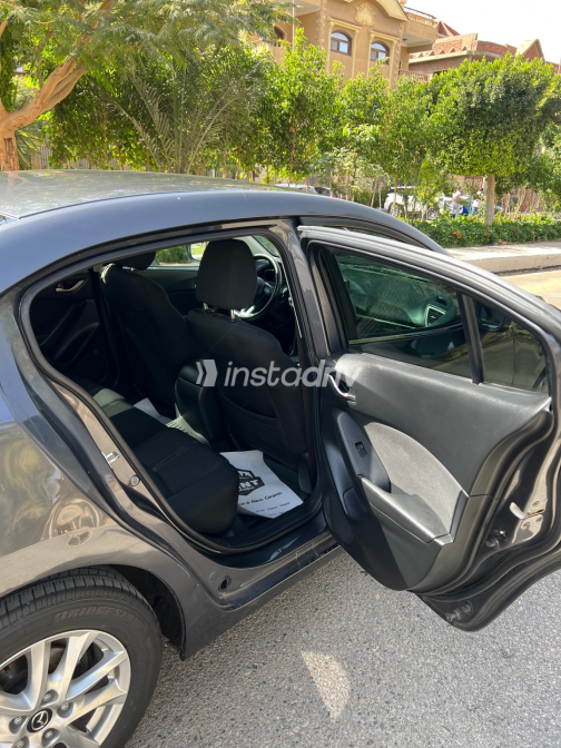 مازدا 3 2019 رمادي أوتوماتيك مستعملة للبيع في مدينة نصر - 4