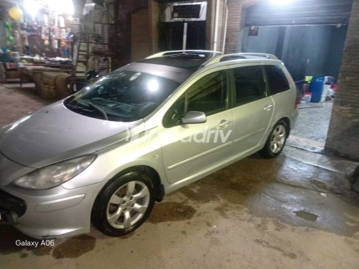 بيجو 307 2006 فضي أوتوماتيك مستعملة للبيع في الإسكندرية - 2