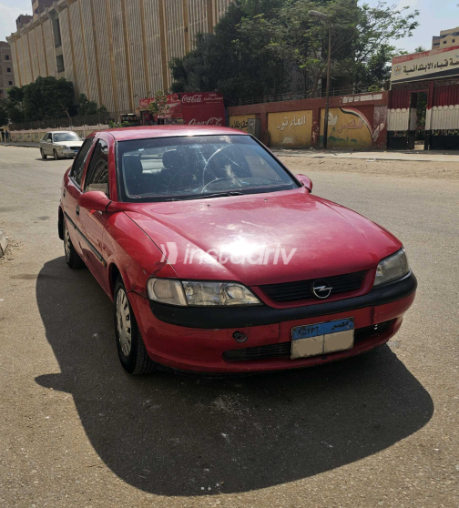 Opel Vectra 1998 Red Manual Used for Sale in Cairo - 5