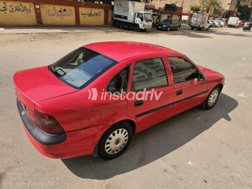 Opel Vectra 1998 Red Manual Used for Sale in Cairo - 8