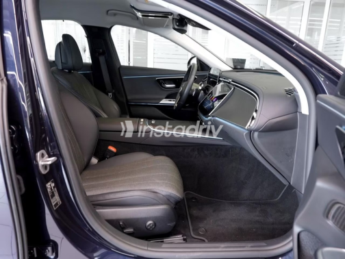 Mercedes E 300 2024 White Automatic Used for Sale in Cairo - 6