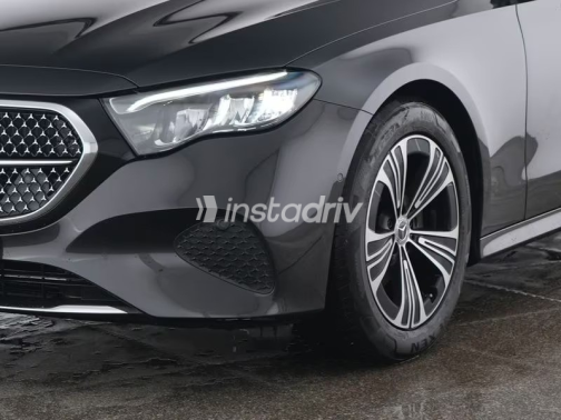 Mercedes E 200 2024 Black Automatic Used for Sale in Cairo - 6