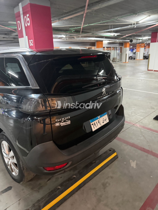 Peugeot 5008 2022 Black Automatic Used for Sale in Giza - 2