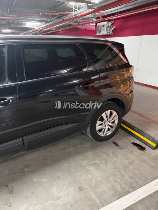 Peugeot 5008 2022 Black Automatic Used for Sale in Giza - 5