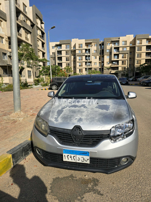 رينو سانديرو 2017 رمادي أوتوماتيك مستعملة للبيع في الجيزة - 1