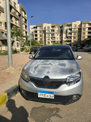 رينو سانديرو 2017 رمادي أوتوماتيك مستعملة للبيع في الجيزة